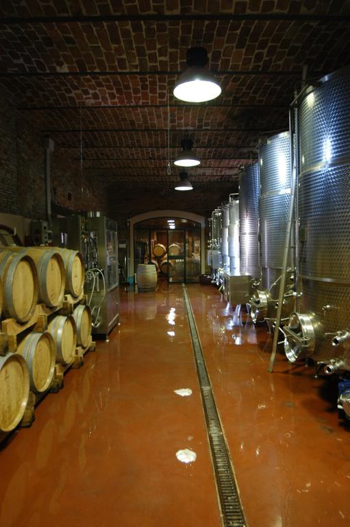 La Giribaldina Winery & Farmhouse Calamandrana Ngoại thất bức ảnh