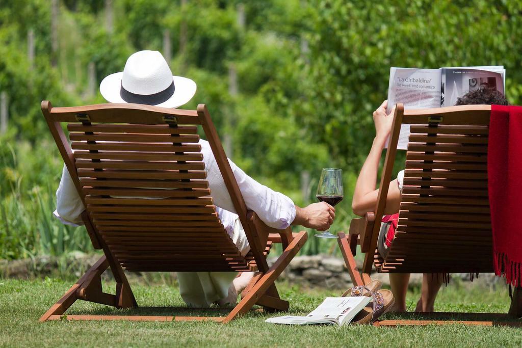 La Giribaldina Winery & Farmhouse Calamandrana Ngoại thất bức ảnh
